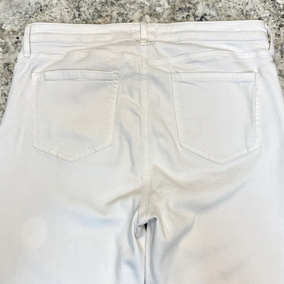 Not‎ Your Daughters Jeans Curves 360 White Denim Jeans, Size 10. - Picture 7 of 14
